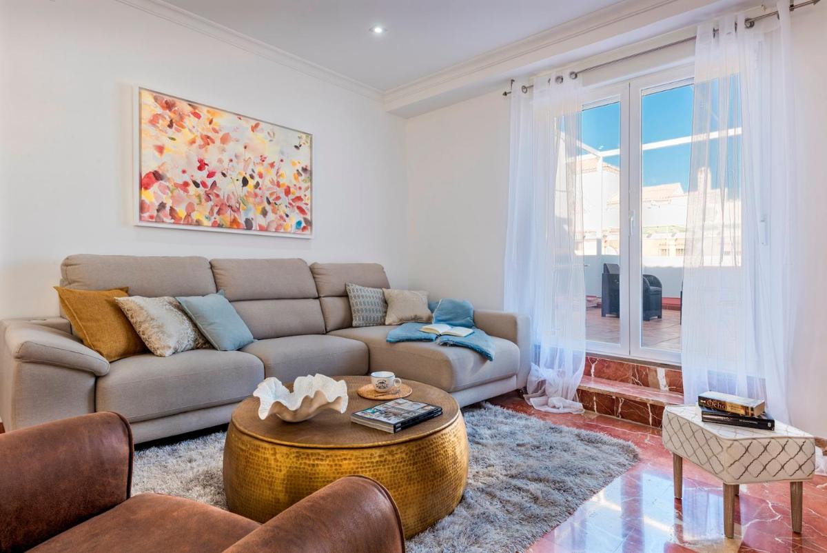 Genteel Home Ático Gran Capitán - Housity