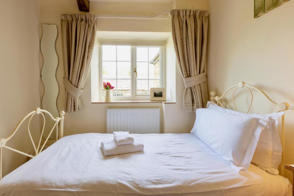 Character Cottage In West Burton, Wensleydale - Housity