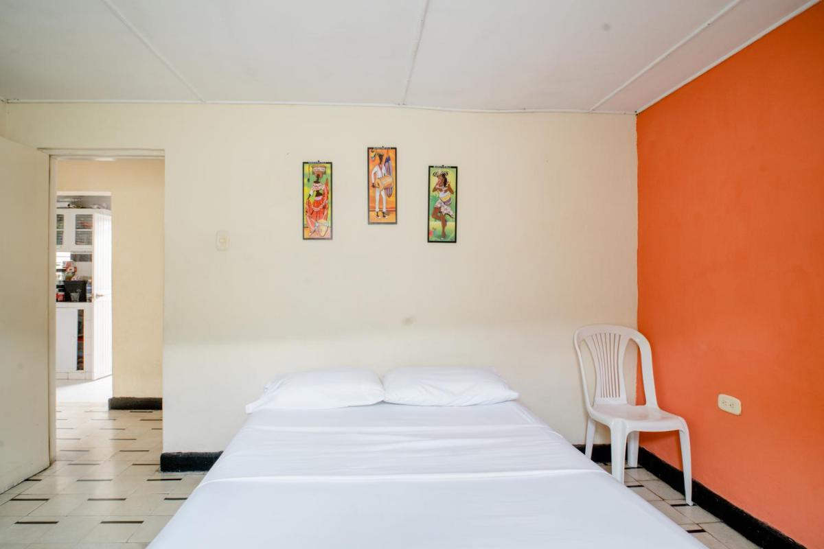 HABITACION PRIVADA EN CASA DE MIS PADRES - Housity