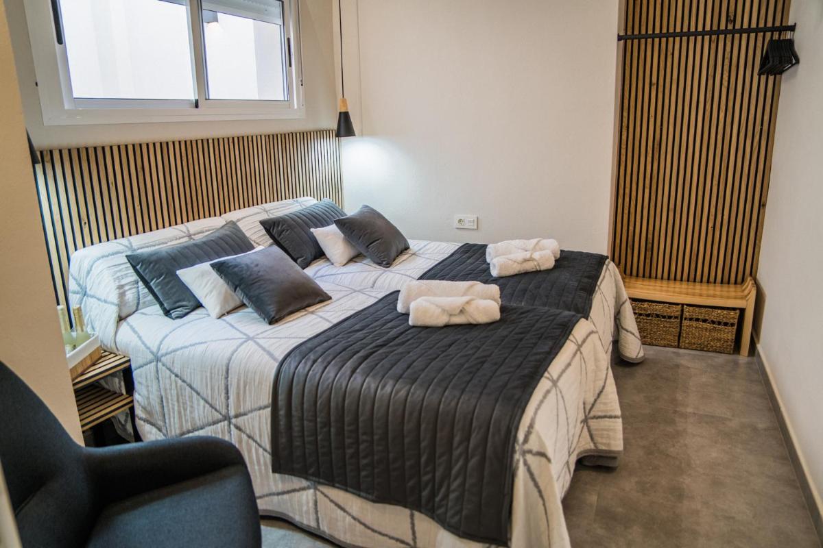 Apartamentos Turísticos El Altozano - Housity