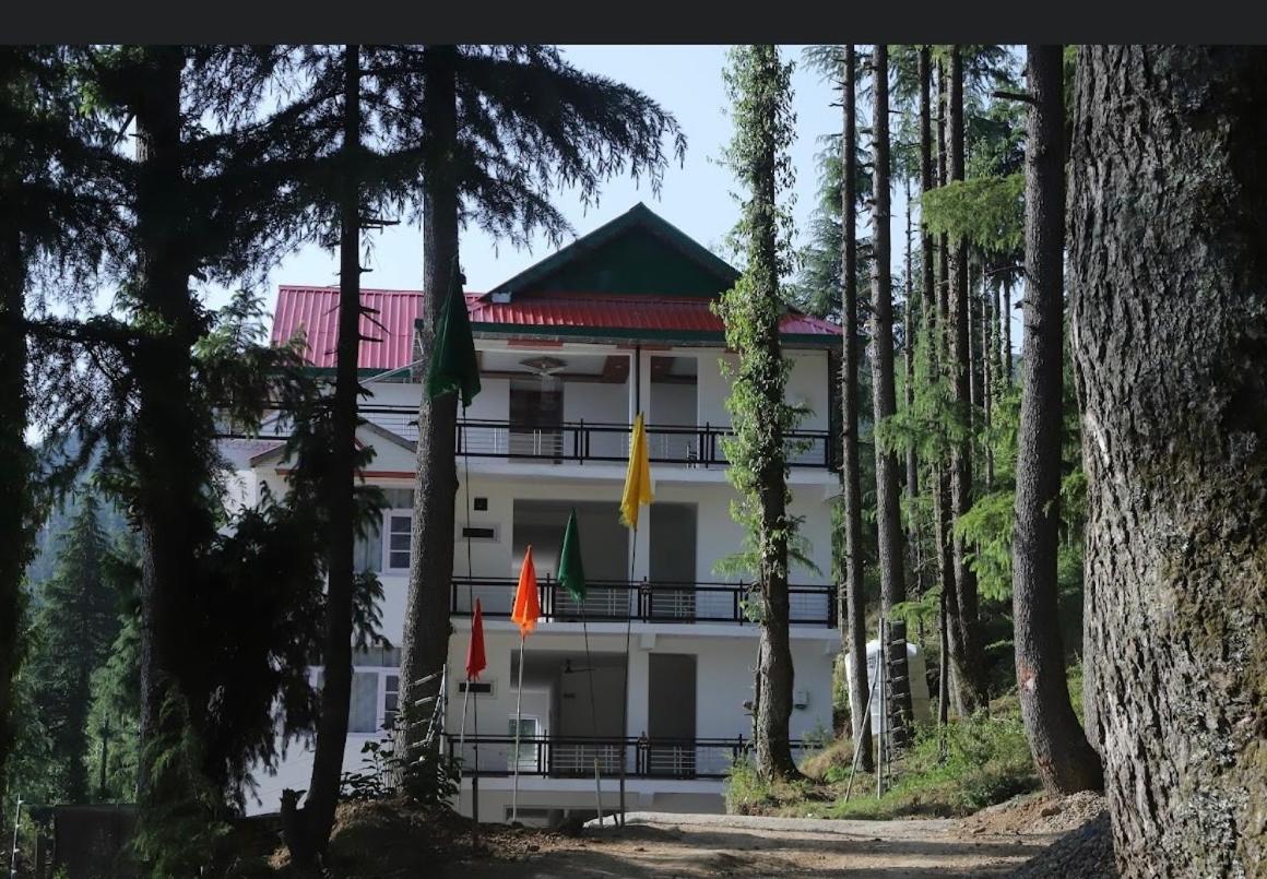 Hotel sher-e-punjab Khajjiar - Housity