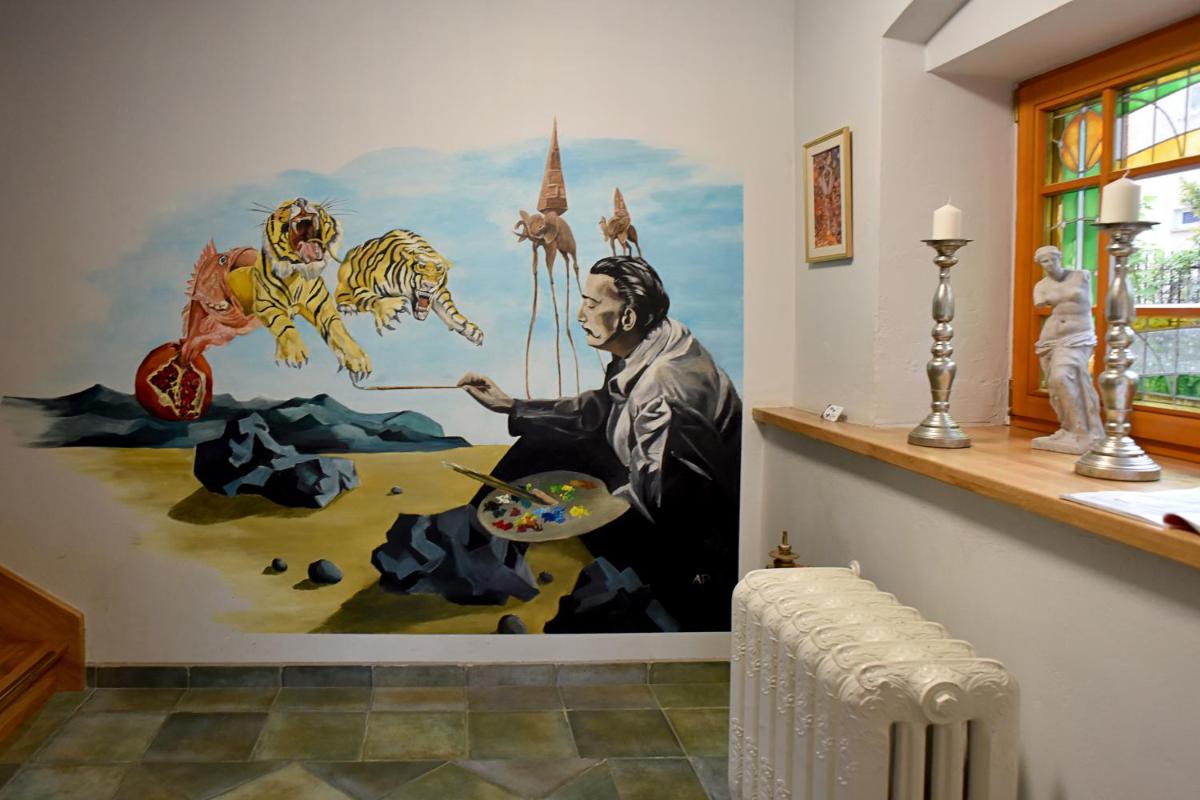Dali ApartHOTEL - Housity