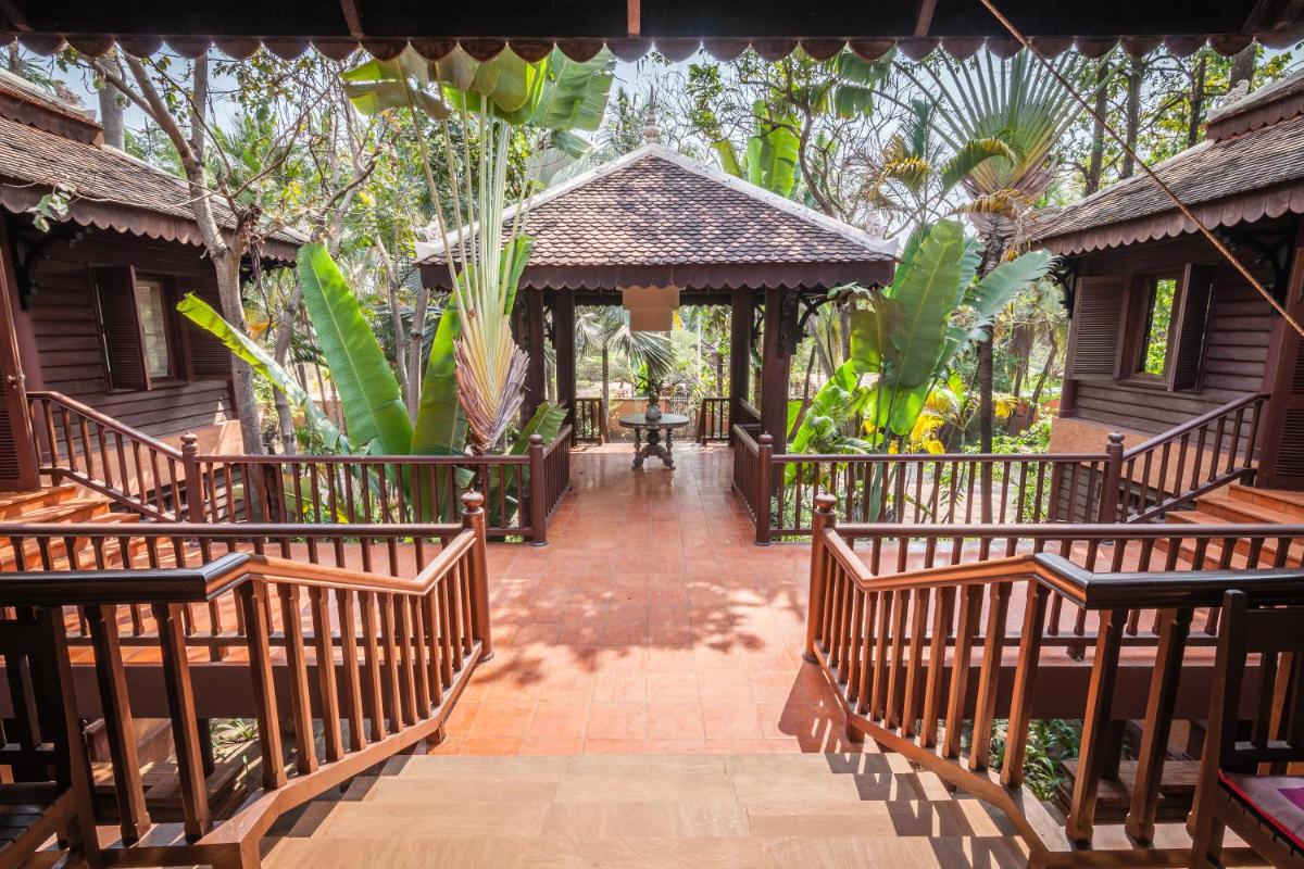 Athakon House - Private Luxurious 7 Bedrooms Villa - Housity
