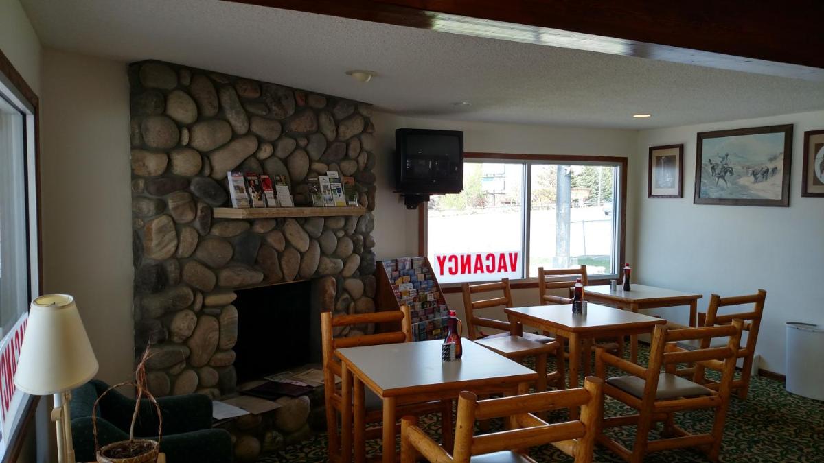 A Wyoming Inn - Housity