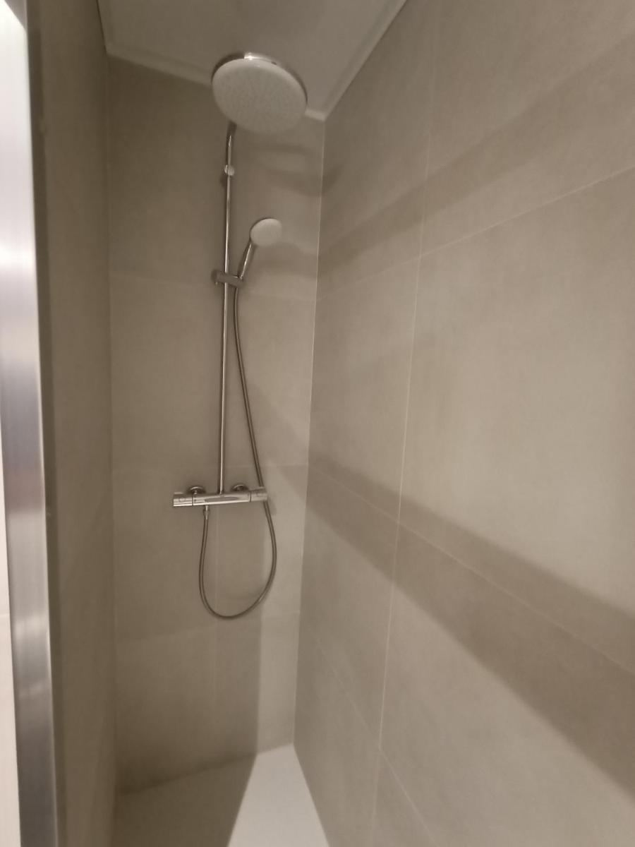 Un baño de Hotel Vilobi
