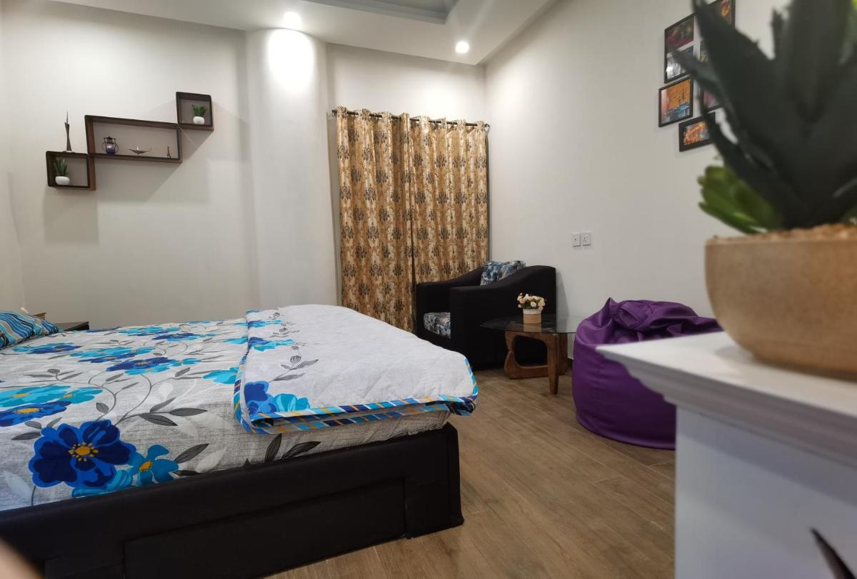 Designer 2Bed room luxury Flat near to isb airport - Housity