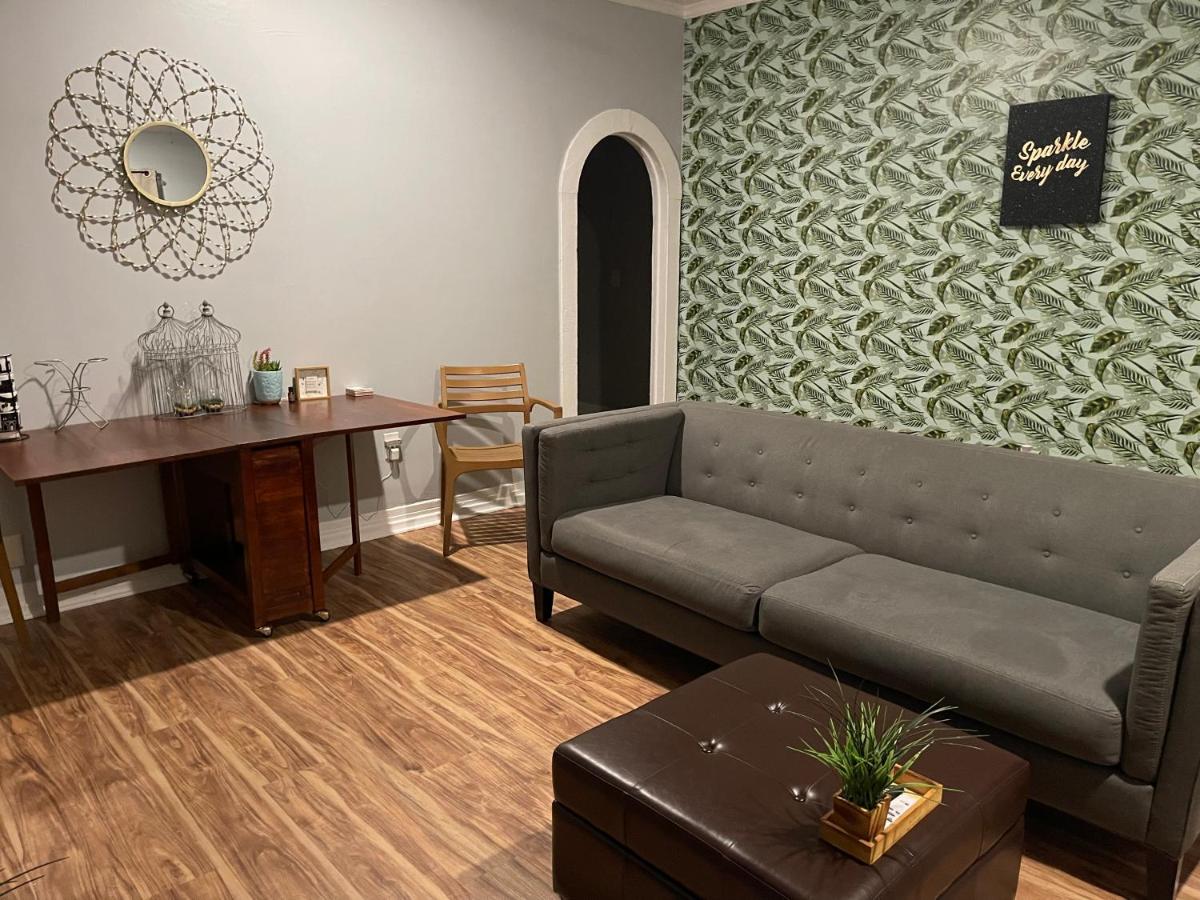 2bed 1bath close to downtown LB, LA and OC. - Housity