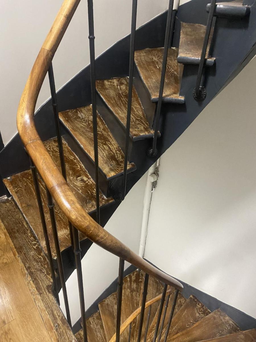 Sacré Coup de Cœur - Studio - Housity