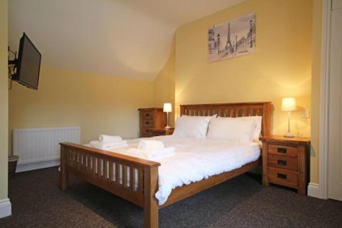 Russet - Housity