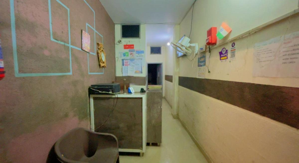 HOTEL CONCLAVE -- LPU Law Gate -- Students, Couples, Families, Corporate Special - Housity
