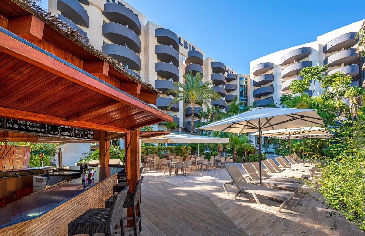 Un balcón o terraza de Albir Playa Hotel & Spa