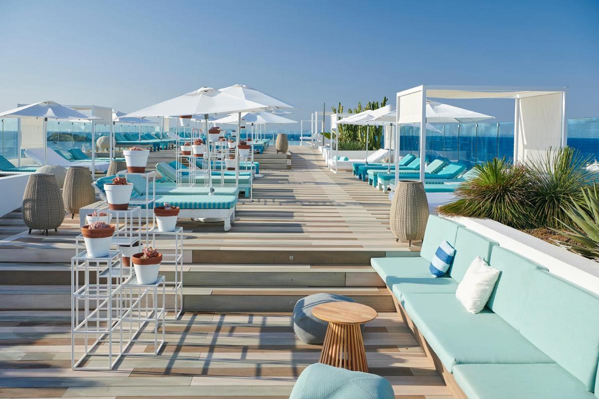 Imagen de la galería de Iberostar Selection Santa Eulalia Adults-Only Ibiza, en Santa Eulària des Riu