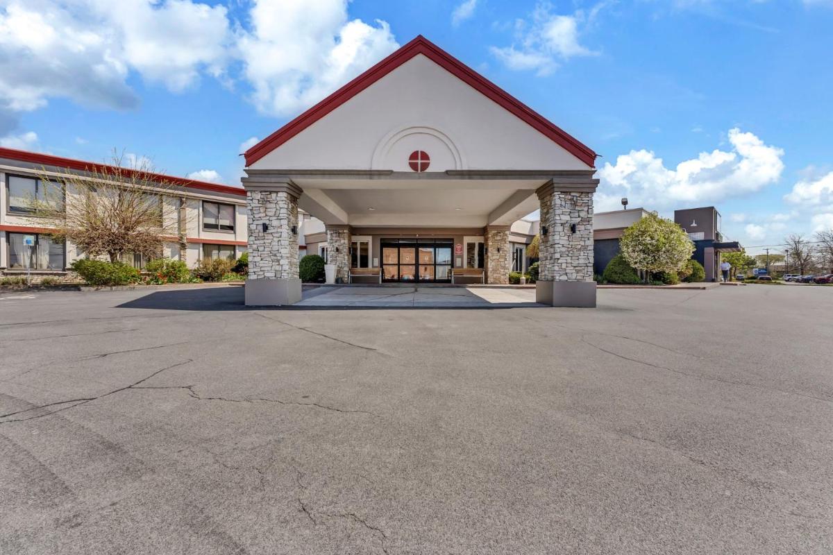 Buffalo Airport Hotel - Housity