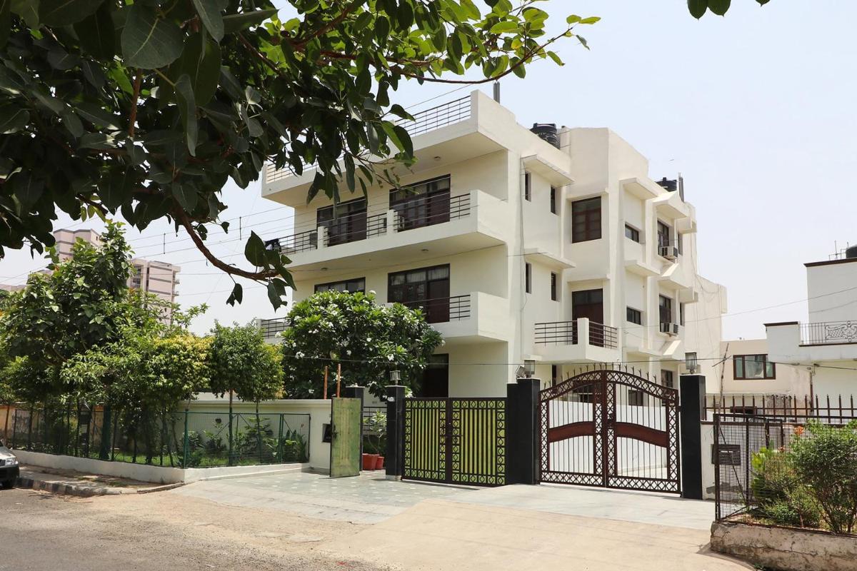 Suitetrails - Aravali Residency