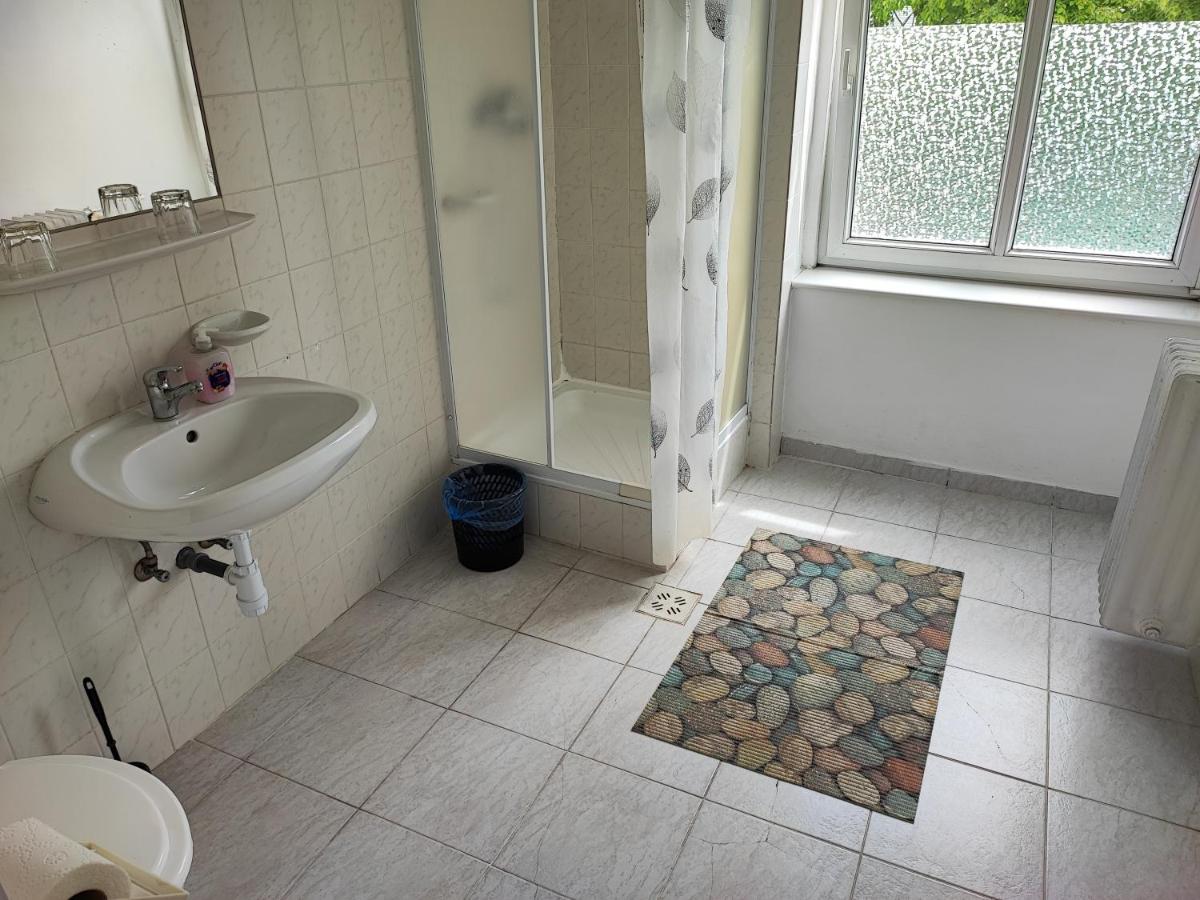 Hotel Béke Sziget Komló - Housity