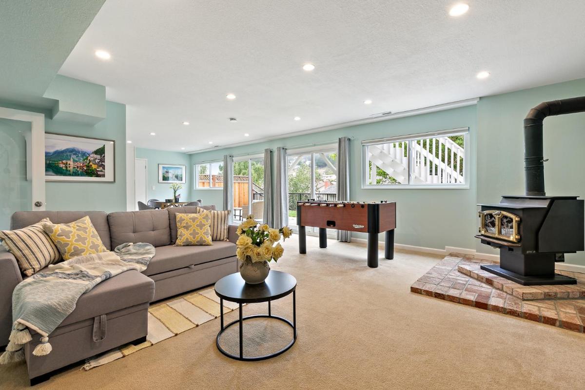 Marbella Lane - Charming & Serene home in Pacifica - Housity