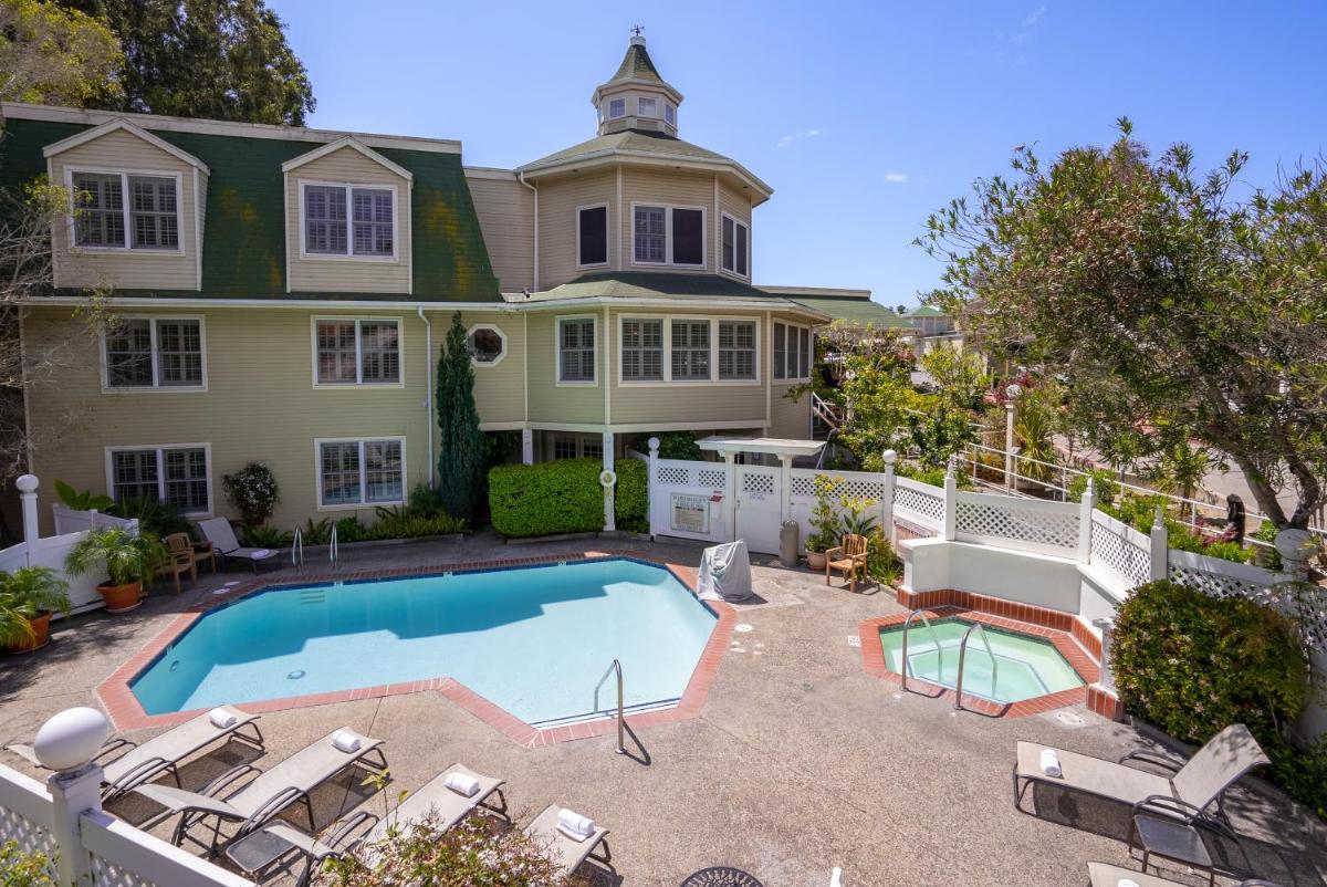Apple Farm Inn - Housity