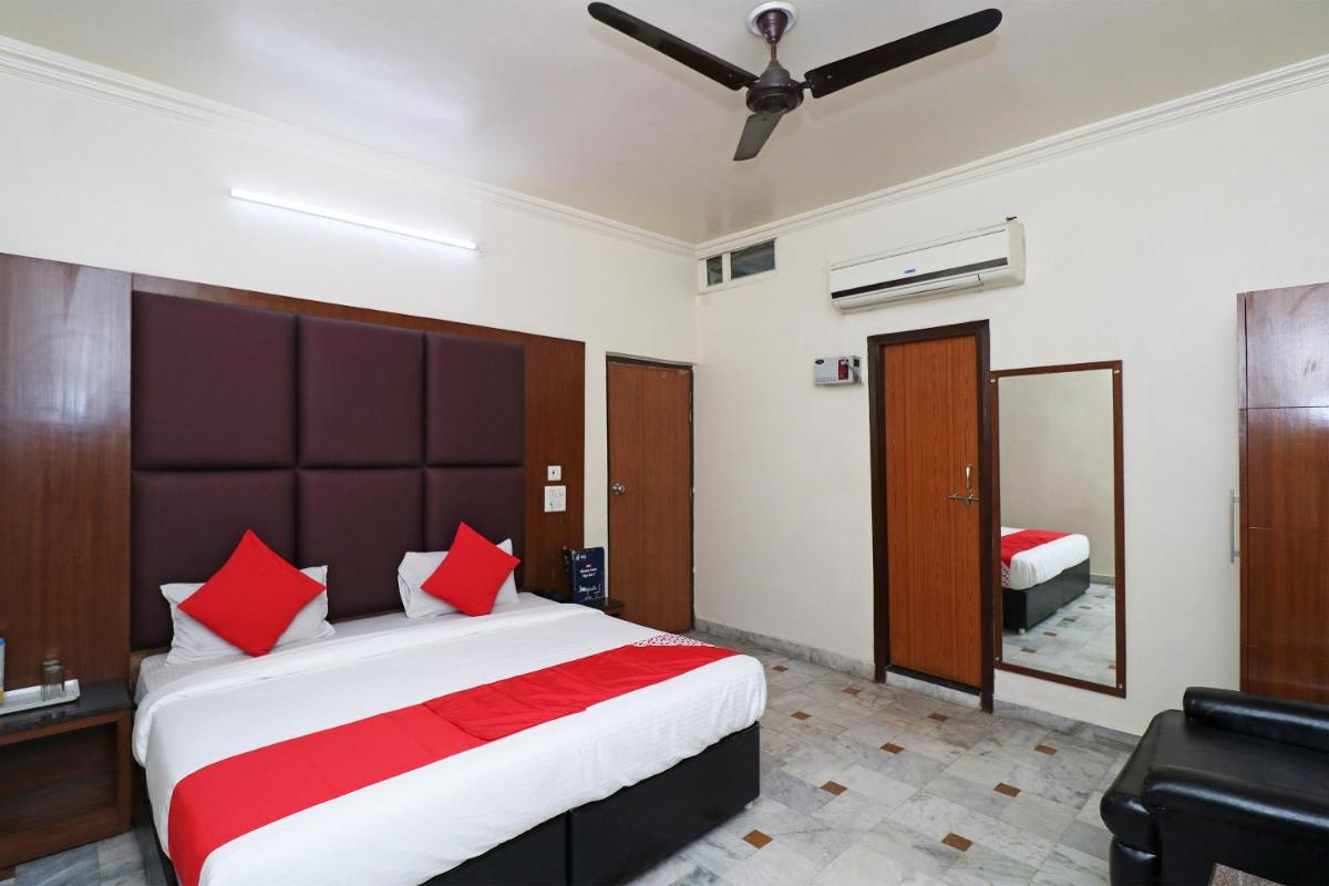 Hotel Ashoka International - Housity