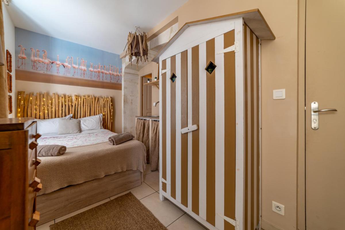 La Cabane Camarguaise en centre ville - Une Nuit à Nîmes - Housity