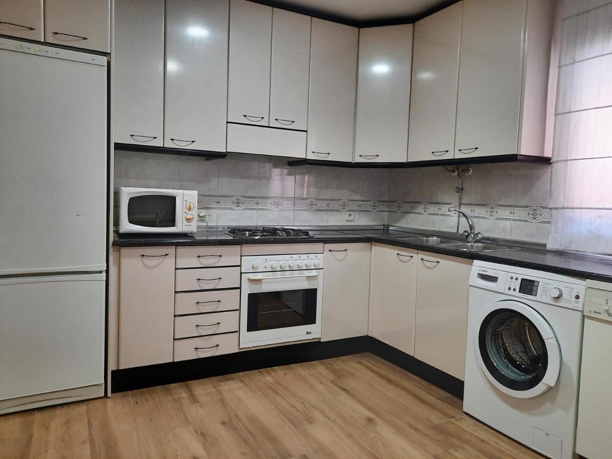 Apartamentos Miguel Angel - Housity