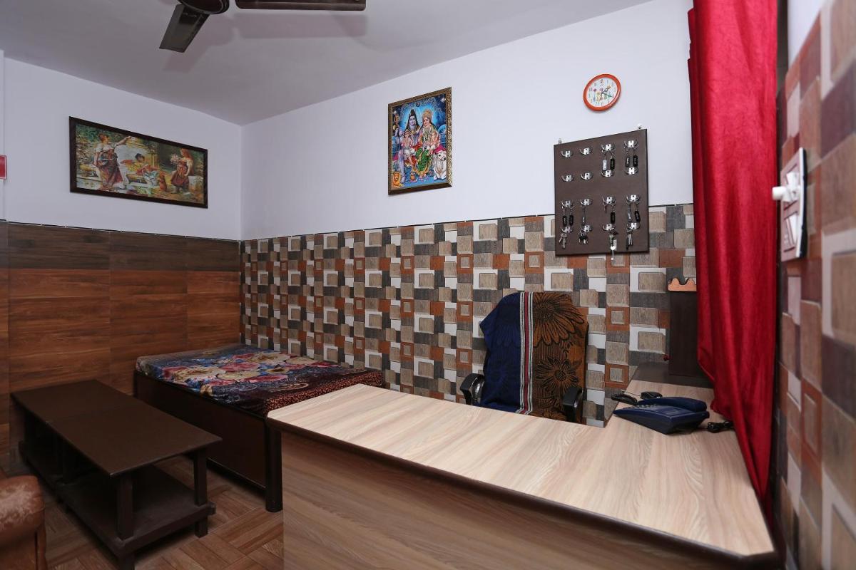 Suitetrails - OYO Blue Heart Guest House
