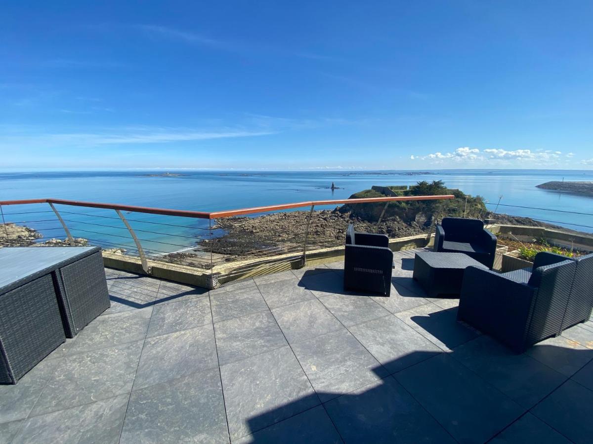 L'Exception Terrasse Vue Mer Haut de Gamme - Housity
