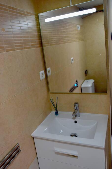 Small Apartament By The Sea - Housity