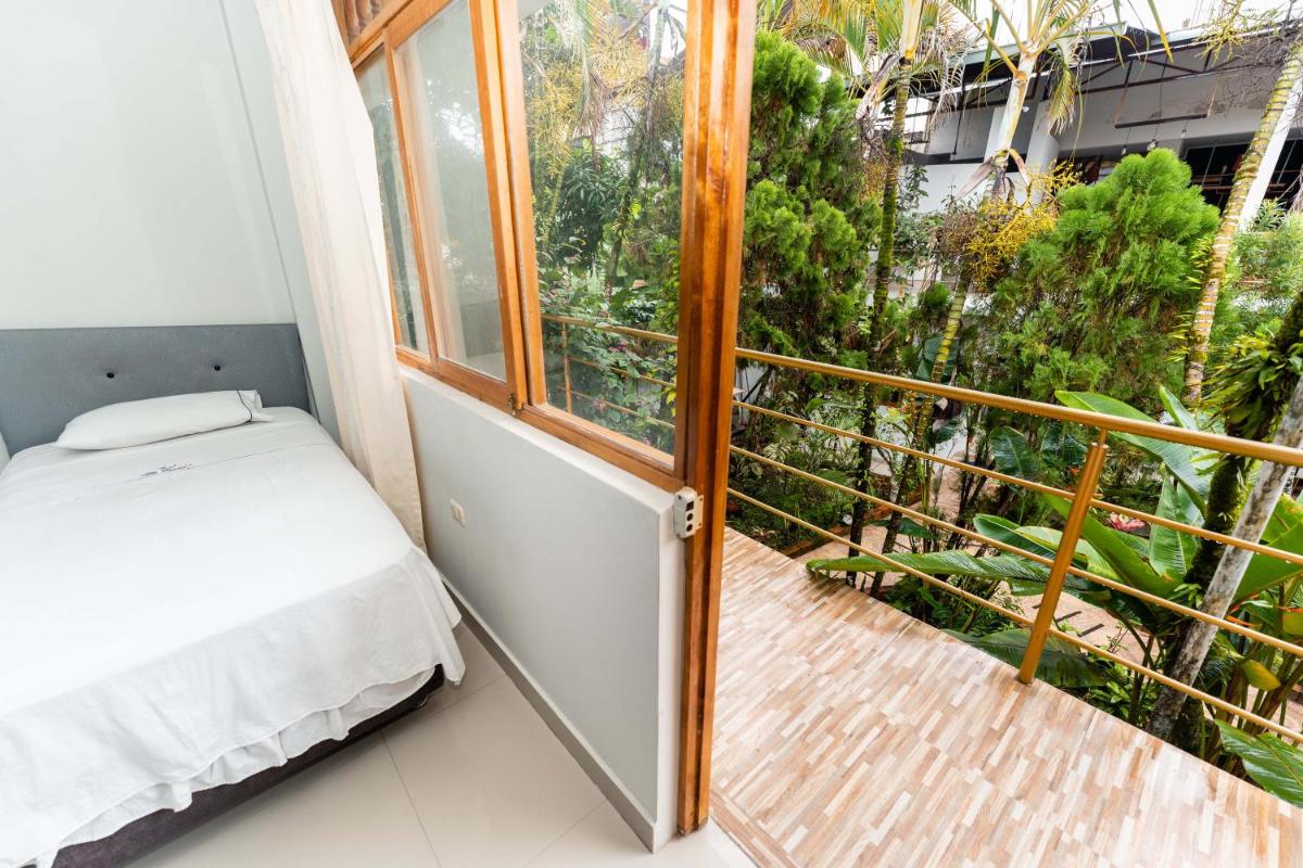 Eco Hostal La Cueva - Moyobamba - Housity