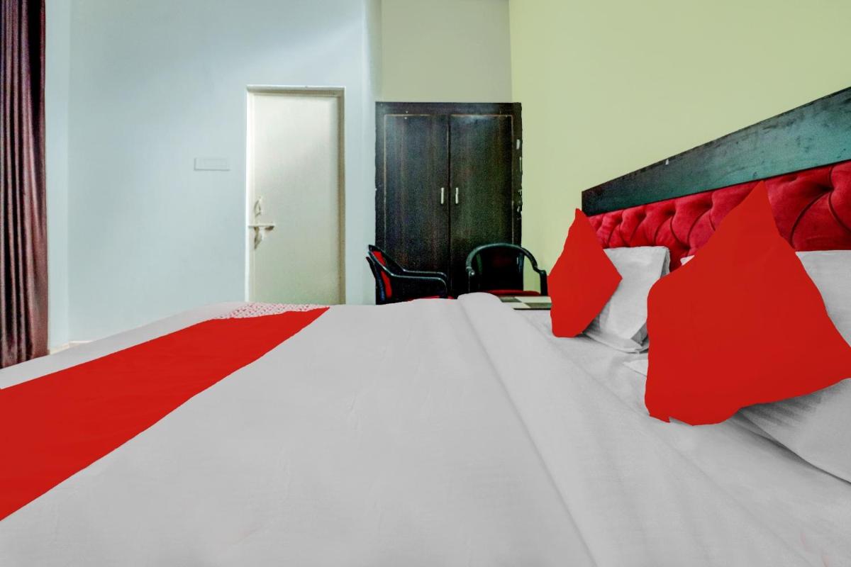 OYO 74957 Hotal Niwari House - Housity