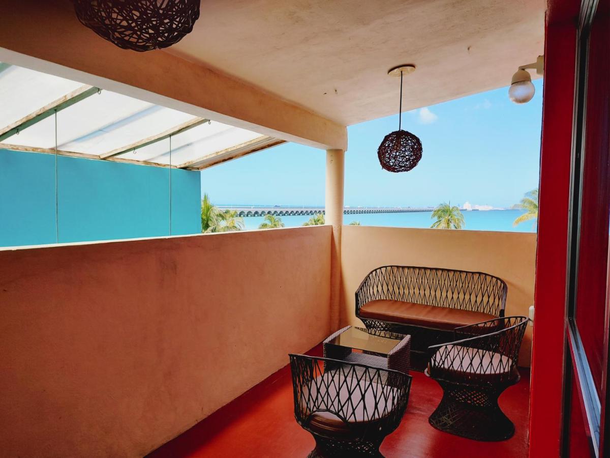 Le Blue Coast - Housity