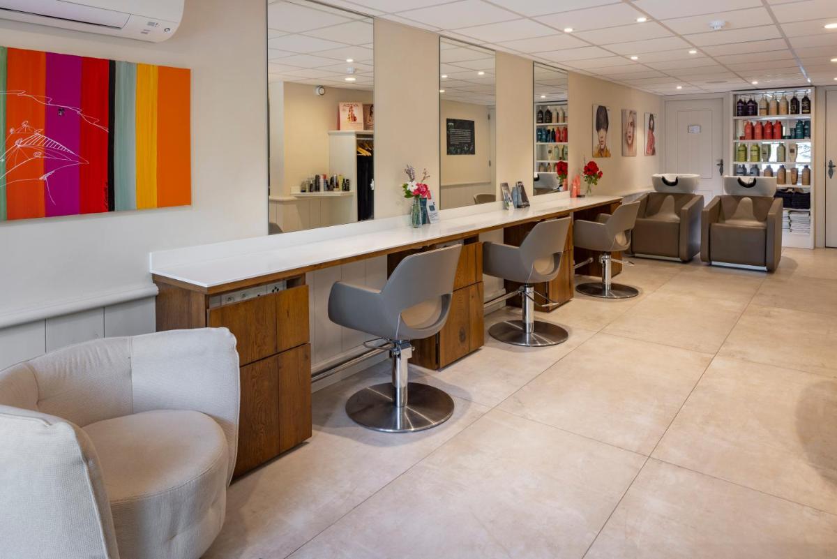 Coin salon dans l'établissement Villa Cécile