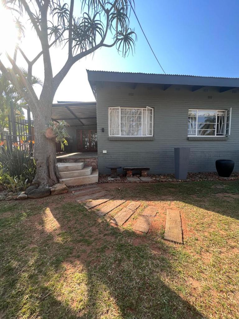 Palm House Accomodation - Housity
