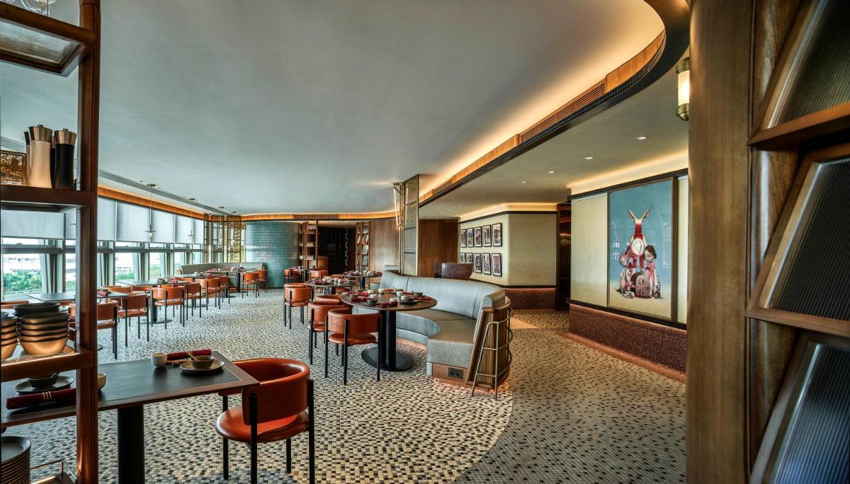 One-Eight-One Hotel & Serviced Residences - Housity