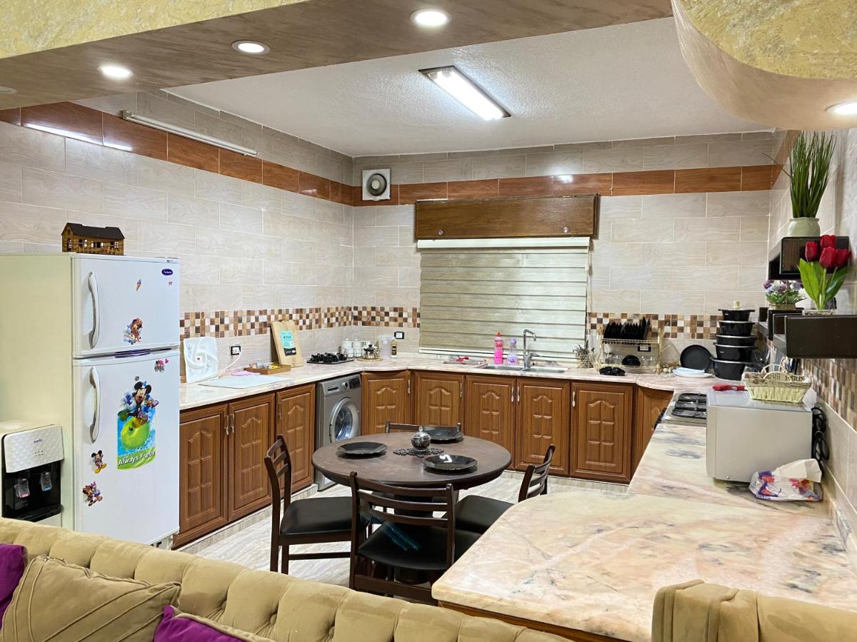 Jasmine's House - Housity