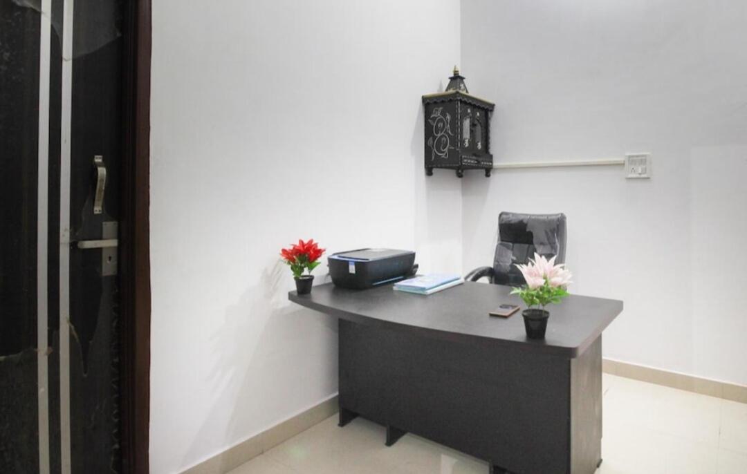 OYO Royal Sky - Housity