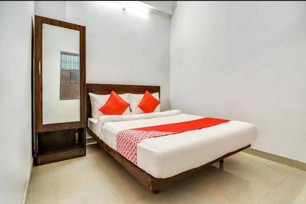 SPOT ON Rukamadi Lawn - Housity