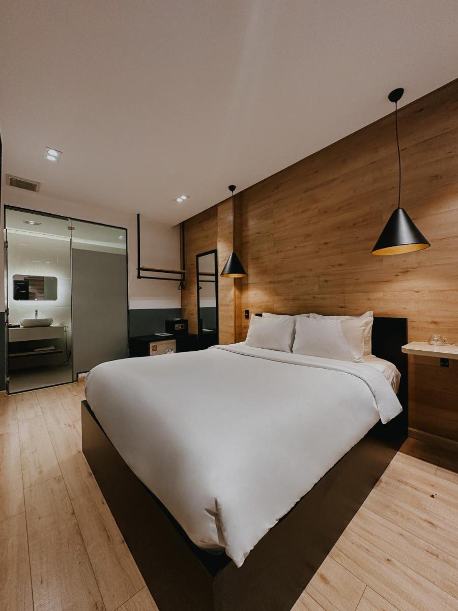 Chill Suites - Housity