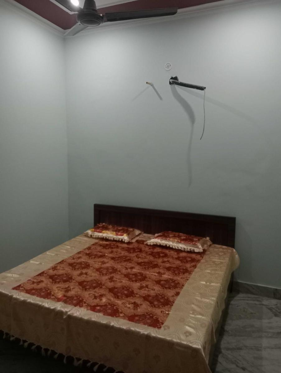 OYO Royal Stay Home - Housity