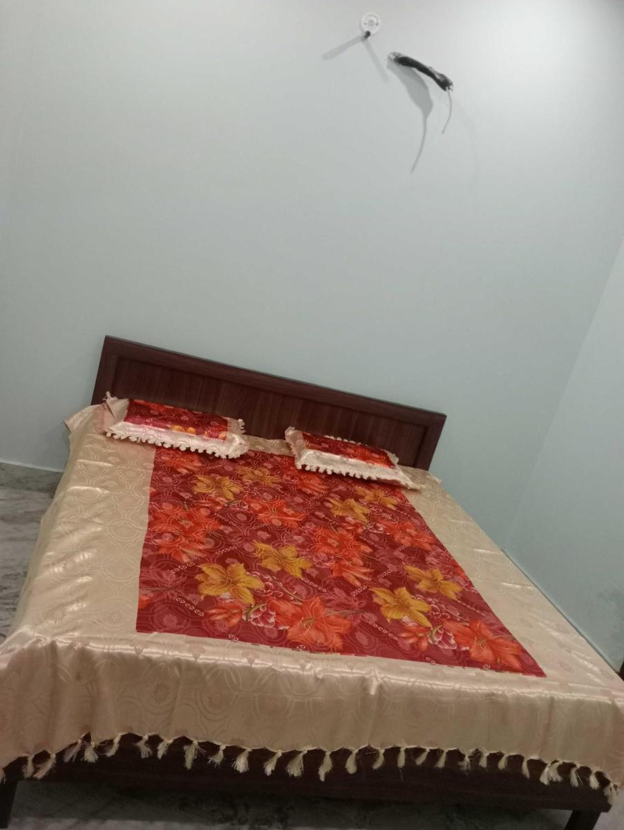 OYO Royal Stay Home - Housity