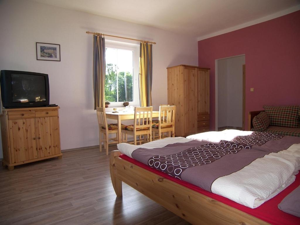 Penzion Polarka - Housity