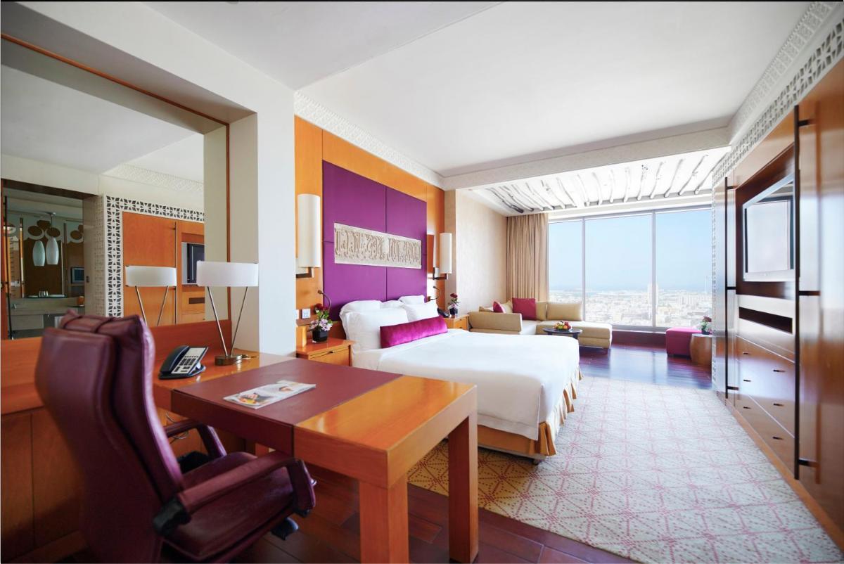 Suitetrails - The H Dubai
