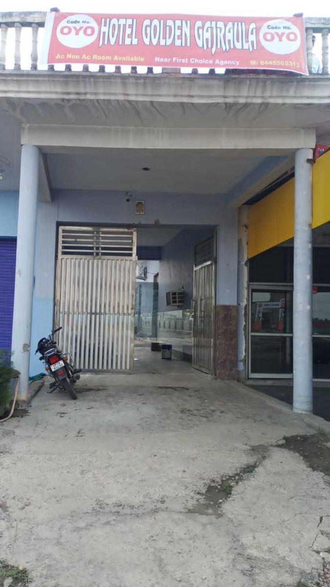SPOT ON Hotel Golden Gajraula - Housity