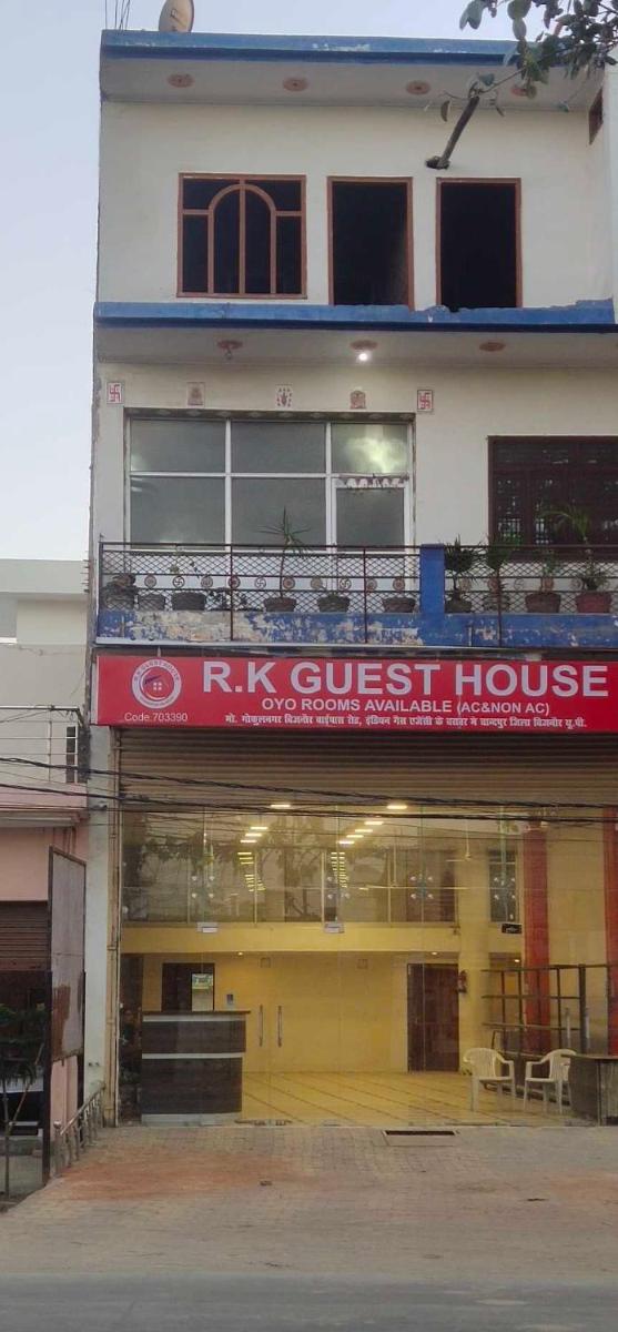 OYO HOME 70339 R k Guest House - Housity