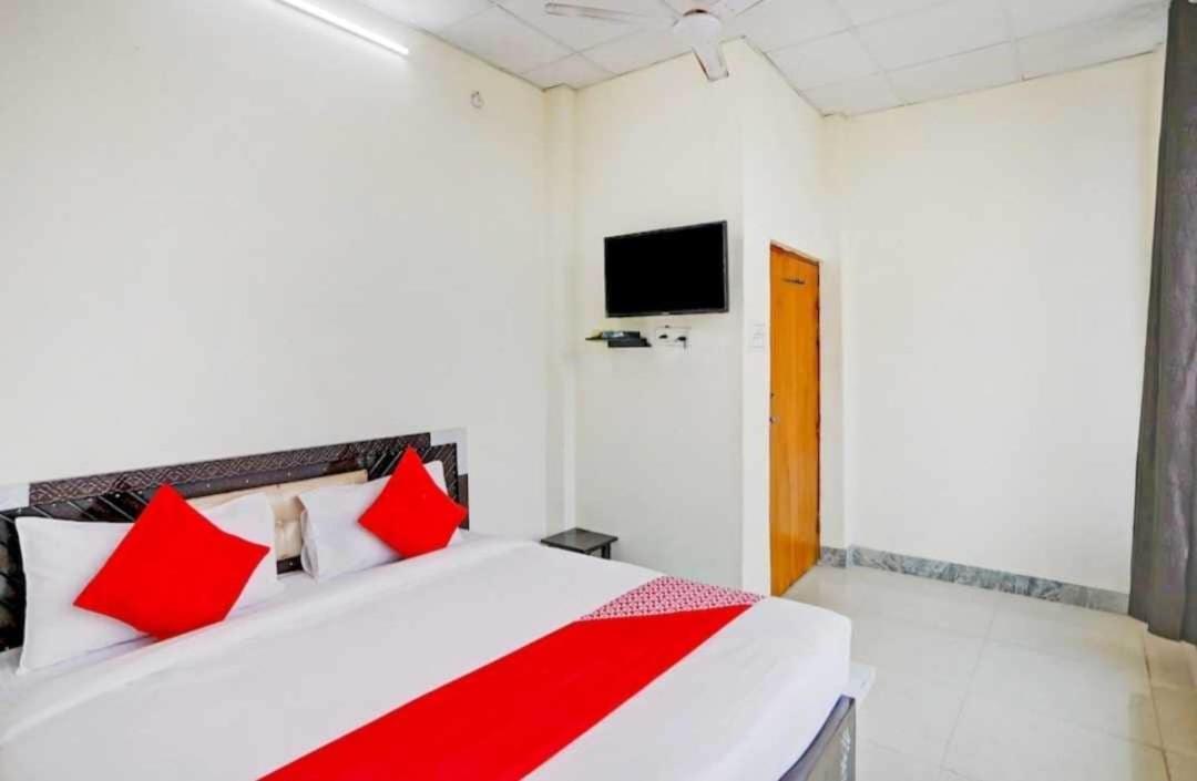 SPOT ON 70022 Hotel Happy Home - Housity