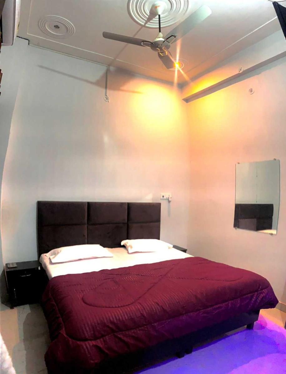 Hotel O Four Seasons Hotel - Housity