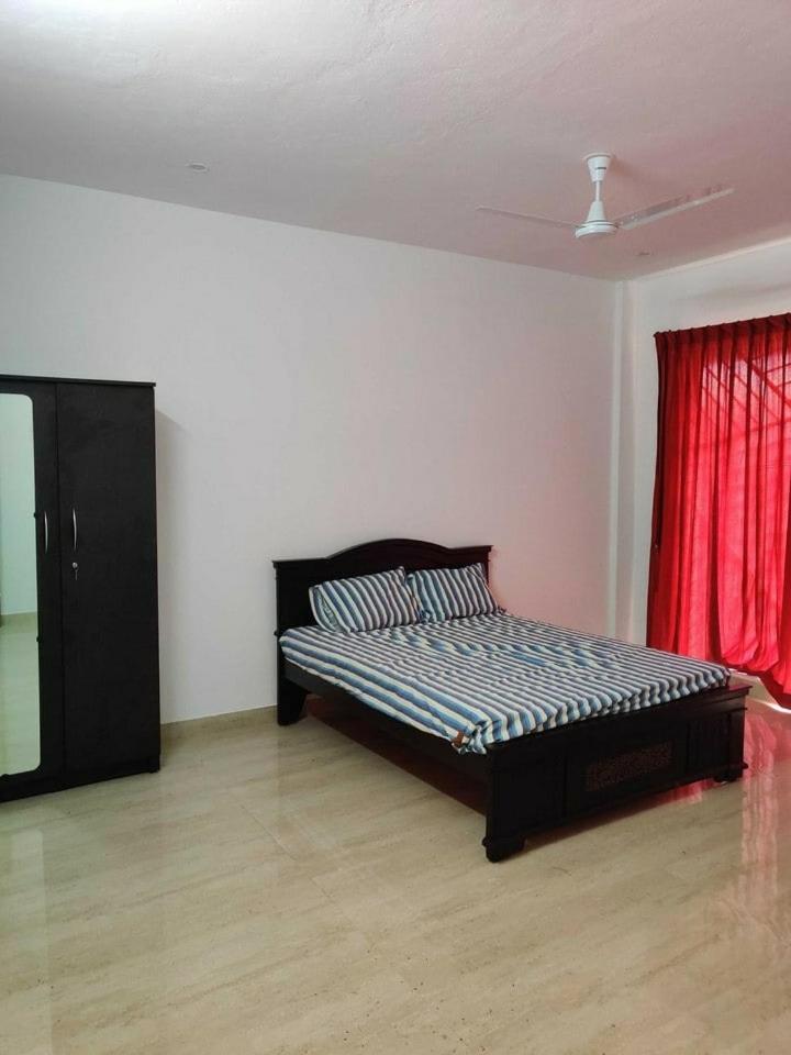 OYO Grand Palace - Housity