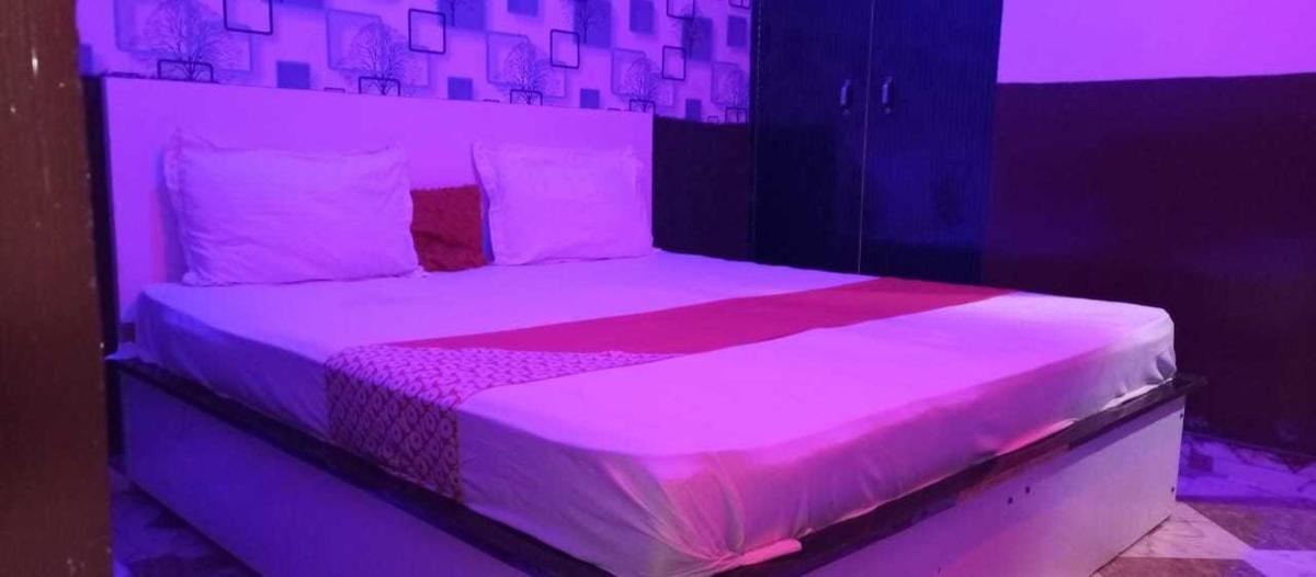 OYO Hotel Rosewood - Housity