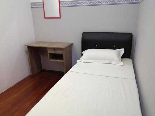 OYO Sgr Hotel - Housity