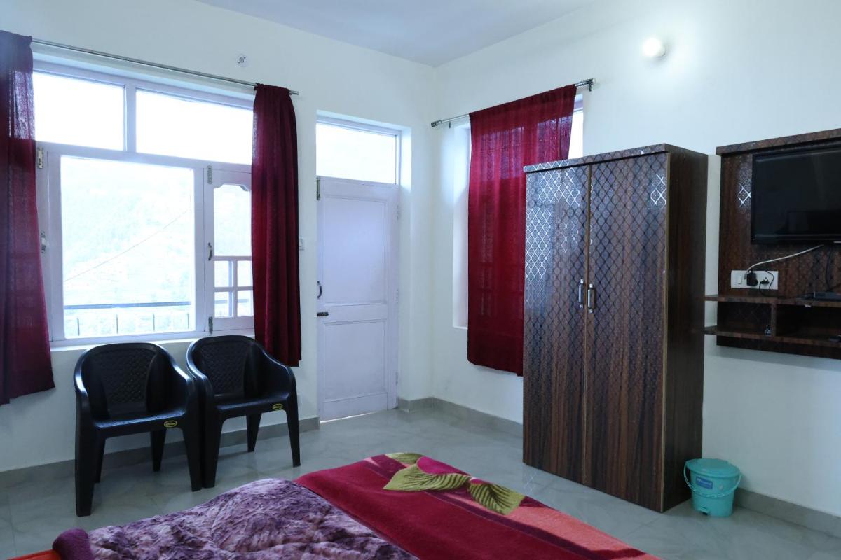 Himalayan Home Stay Dalhousie - Near Panchpula Water Fall - Housity