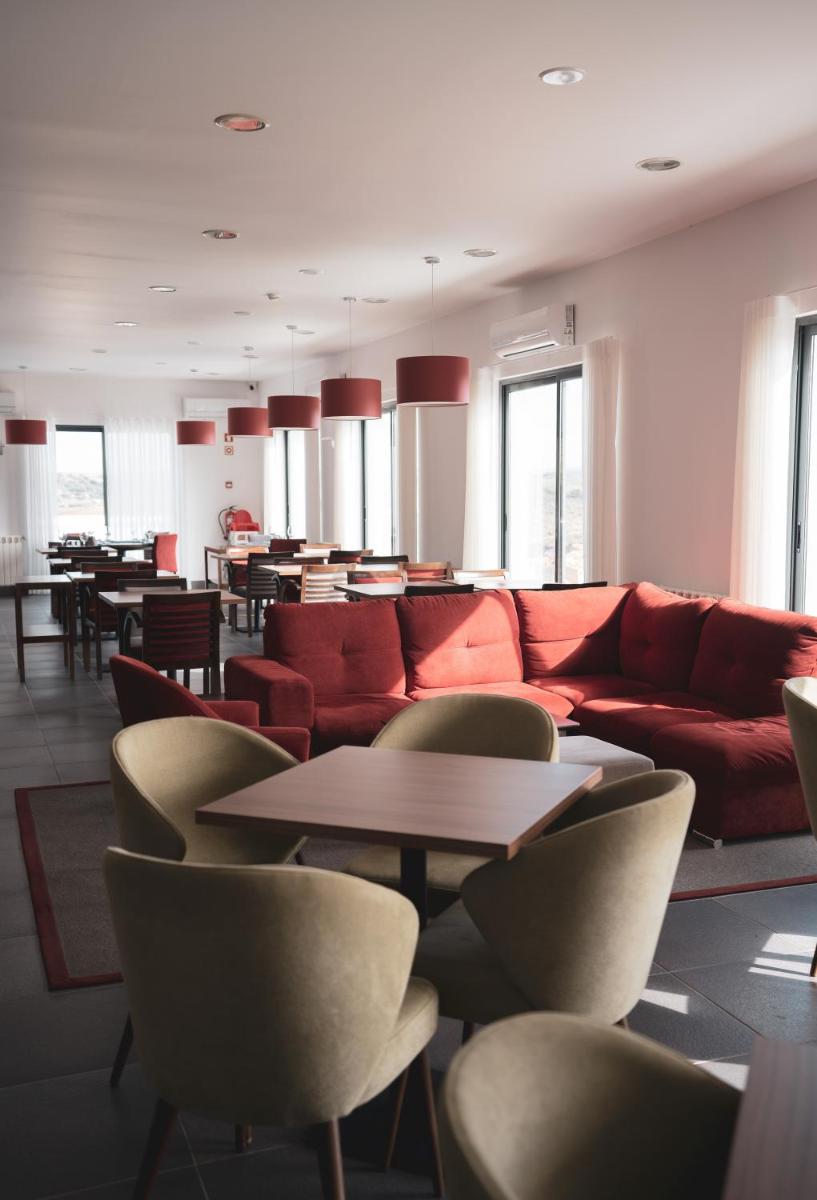 Uma área de estar em Hotel Freixo Douro Superior